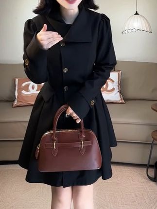 早秋季新款老钱风掐腰大衣! #显瘦穿搭 #优雅知性 #女人味 #时髦精