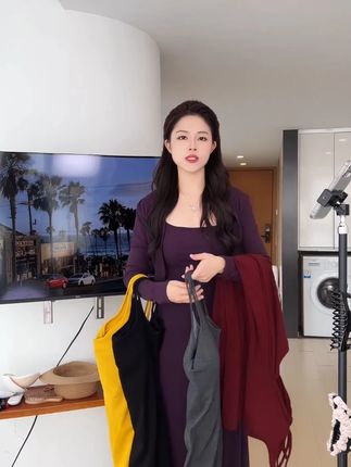 【单裙子】蝴蝶美背带胸垫设计感吊带连衣裙女收腰显瘦气质长裙子 #吊带连衣裙显瘦又性感 #带胸垫设计 #修身收腰显瘦 #气质百搭款 #内搭外穿都好看