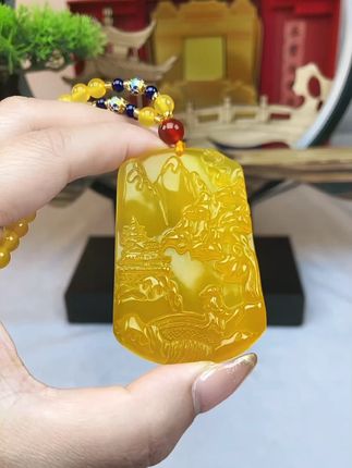 满蜜鸡油黄山水牌!100%正品,高端大气上档次,不管送人自戴都是非常有面子的哦! #山水牌 #送礼佳品 #女王的心愿好礼 #满蜜鸡油黄 #无限回购的宝藏单品
