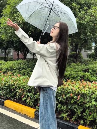 邓布利多 你说得对 爱是世界上最伟大的魔法 #ootd穿搭 #下雨天 #今天穿什么 #氛围感 #夹克外套