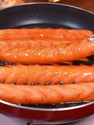#美食推荐 #妈呀太香了 #淀粉肠 #街边小吃 #路边摊美味