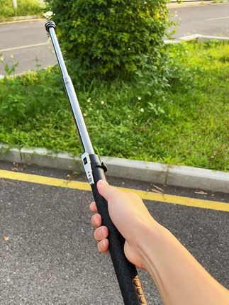 为什么每个男人的主驾驶里都藏了一个好东西,因为它会给你莫名的安全感,真是太帅了 #车载好物#汽车上合法的防身工具#汽车好物