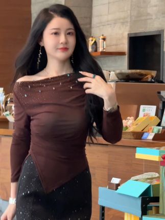 用服装雕琢自己,世上皆是独特作品#穿出高级感 #显瘦搭配 #优雅知性