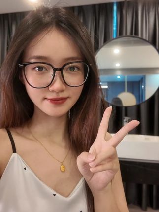 颜值与质感并存的睡裙很难不爱~ #宅家时装秀#睡裙#纯欲性感睡裙#吊带睡裙 #睡衣家居服
