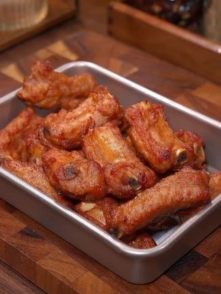 这个蒜香排骨真的太香了,外酥里嫩的巨好吃,喜欢吃排骨的一定要试试#排骨 #蒜香排骨 #炸排骨 #美食