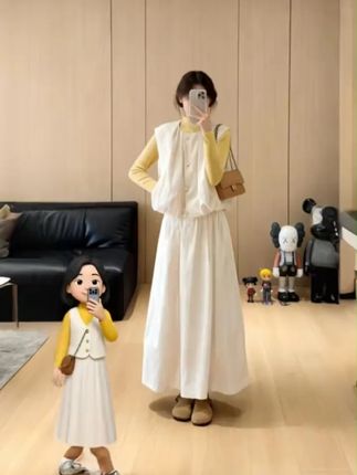 韩系温柔风穿搭套装女圆领宽松马甲内搭长袖毛衣高腰半身裙三件套#连衣裙 #温柔风穿搭 #今天穿什么 #简约搭配 #高级感