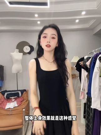 法式赫本风吊带黑色无袖连衣裙2025新款夏女小个子法式度假连衣裙#夏季新款女装 #美出高级感 #显瘦穿搭 #穿出高级感 #显瘦遮肉