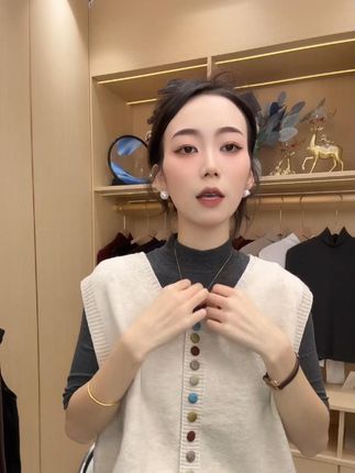 2025新款半高领中袖显瘦内搭打底衫女显身材修身内搭短袖T恤 #显瘦遮肉 #面料舒适透气 #只做高品质 #品质女装 #每日搭配分享