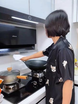厨房清洁湿巾都这么卷了!可别再用臭轰轰又难洗的抹布了~ #厨房湿巾 #厨房湿巾去油去污 #厨房好物 #厨房清洁湿巾 #超便宜超划算