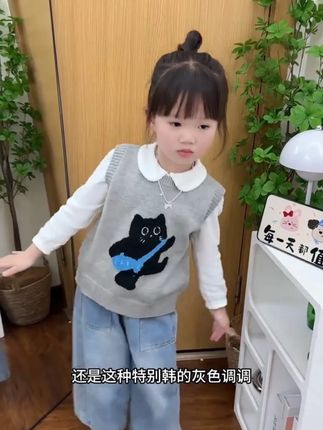 她才是不是芸芸众生里的 普通小孩 她是我的女儿 在我心里 她无人可及 无可替代她 是这细碎生活里的一道光 是我疲惫后 唯一治愈的光 可她的身份 不止如此 在某种意义上 她更是我 形影不离的朋友 #陪你长大 #当妈妈后的真实感受 #情感共鸣