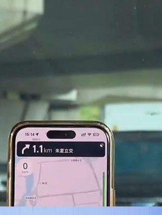 星越L专用手机支架,21-25款都可以使用,底部汽车专用无痕胶,不挡视线和出风口,横屏竖屏可以随意调整,还有机械款和无线充款可以选择 #星越L# 吉利星越l #25款星越L# 星越L手机支架 #星越l专用手机支架 #星越L专用手机支架212