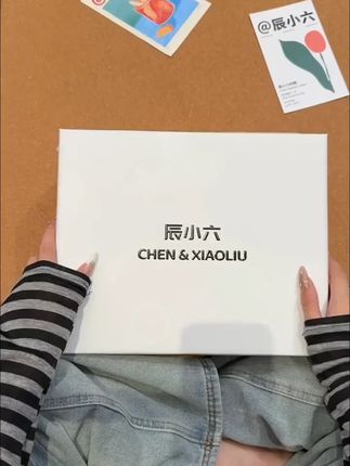 真的好喜欢!#辰小六 #一脚蹬懒人鞋 #勃肯鞋 #随拍 #女鞋穿搭