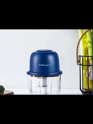 荣事达新款升级六页刀头的电动料理机,不管是葱姜蒜还是肉馅或者宝宝辅食,都打的又快又细腻,加厚高硼硅材质更耐用!家家户户还真的少不了#荣事达电动料理机   #电动搅蒜器    #省事省力   #厨房好物  #灵魂料汁