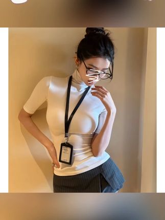 艺等纯欲性感辣妹中袖打底衫2025秋冬新款修身百搭女内搭上衣潮#ootd穿搭 #今天穿什么 #时髦精 #时尚 #辣妹