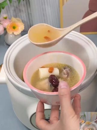喜欢喝汤的,一定要安排电炖锅,3.8升天然陶瓷内胆,用它煲汤很方便! #电炖锅 #多功能电炖锅 #厨房好物 #为你煲汤