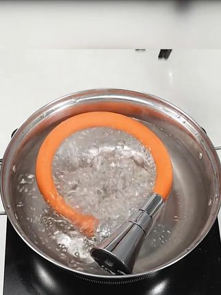 家人们谁懂啊,这个水龙头也太好用了吧。 采用食品级不锈钢打造,搭配进口PPR胶管,耐腐蚀更耐用。三档出水模式,满足家中不同用水需求。而且还可以360度旋转哦,让您的使用体验更加便捷。, #软管水龙头 #生产厂家批发 #九牧王软管水龙头 #入墙式万向水龙头 #万向水龙头