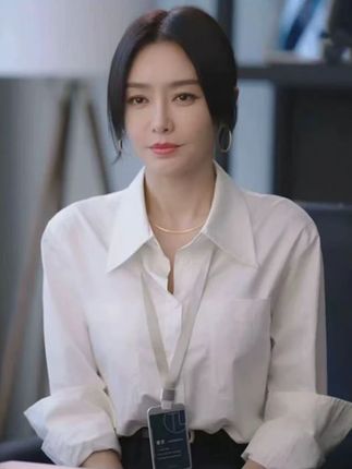 明星闪耀的她秦岚官文同款2025新款通勤工装工作服长袖气质白衬衣#时髦精 #通勤搭配 #气质穿搭 #穿出高级感 #衬衣控
