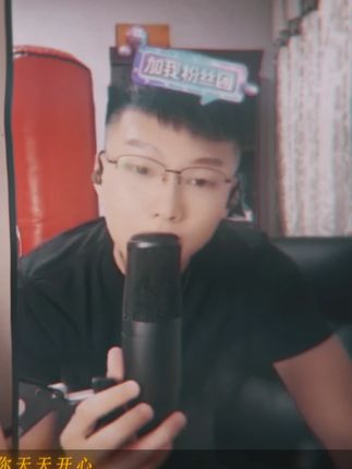 “本来平行的线 却被缘分折了个弯 有了交点” #coke #深海蜜柚 #ccc