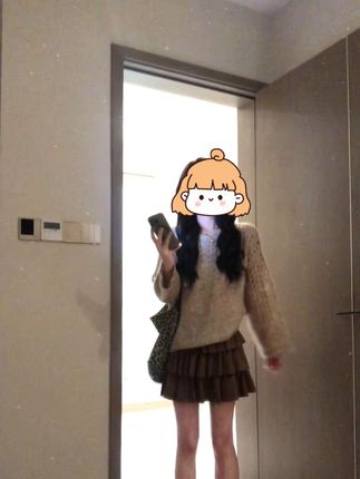 秋日宅家随手拍的复古慵懒感,爱惨了~. #宅家 #随手拍 #慵懒感 #甜妹穿搭 #秋日穿搭