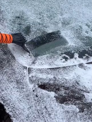 多功能汽车除雪铲,能伸缩,可旋转,除雪铲冰省时高效#多功能除雪铲  #汽车除雪铲  #汽车除雪 #推荐 #好用