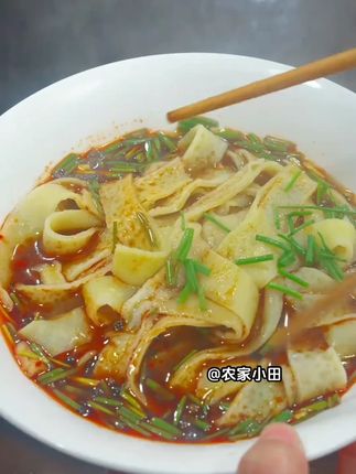 贵州特产绿豆粉 铜仁锅巴粉手工米粉贵州小吃米皮铜仁土特产#贵州特产 #绿豆粉 #手工米粉 #特色小吃 #美食探索