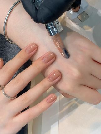 一直被美甲店回购的裸色 #裸色 #裸色美甲 #美甲 #美甲分享