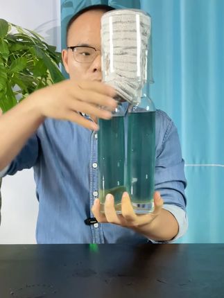 这么吸水的毛巾你们见过吗 #毛巾 #吸水毛巾 #珊瑚绒毛巾