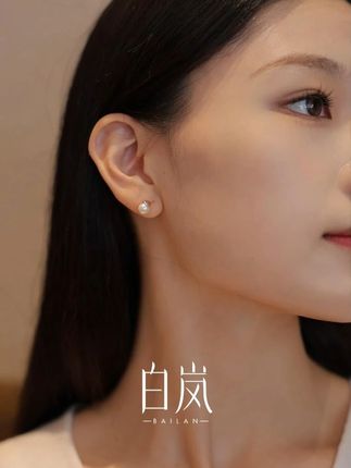 三角珍珠耳钉|利落三角搭温润珍珠,简约款不挑风格,减龄又活力 #白岚 #白岚三角珍珠耳钉 #白岚耳饰 #时髦精城市漫游计划 #白岚官方旗舰店 ED3824 SC2509