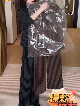 一年之守,三年之痛,五年之离,七年之痒,十年之约,你们走到了第几年,现在的你还幸福吗? #小个子穿搭  #谁穿谁好看  #穿出高级感 #秋冬穿搭