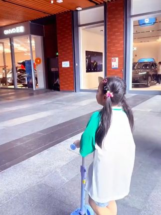 迪士尼儿童滑板车男女童3-6-12岁折叠车幼儿溜溜车大轮结实#儿童滑板车 #迪士尼玩具 #折叠车 #幼儿玩具 #亲子出行