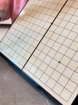 #让孩子远离手机 #五子棋 #围棋 #亲子互动 --- 放下手机,和孩子一起下五子棋围棋!