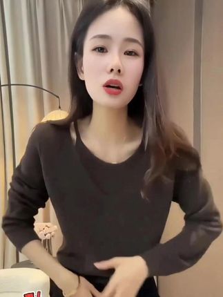 #高级感穿搭 #时髦洋气 #秋季新款 #假两件针织衫 #慵懒风上衣