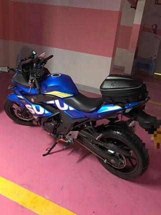 多功能摩托车硬壳后座包尾包骑士包头盔包机车双肩背包防水防盗包#摩托车配件 #后座包 #骑士装备 #防水背包 #多功能包