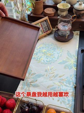 居家果盘,不仅是美味的水果拼盘,更是生活的享受。每一口都满载自然的清新与能量。#干果 #干果盒 #果盘 #水果盘 #居家好物