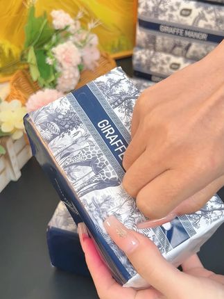 这个大包抽纸真心好用,价格也合适,咋用都不心疼了,#生活用纸 #好物推荐🔥 #纸巾 #抽纸 #生活必备