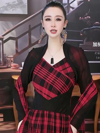#高级感穿搭 #谁穿谁好看 #时尚连衣裙 #太美了 #显瘦连衣裙