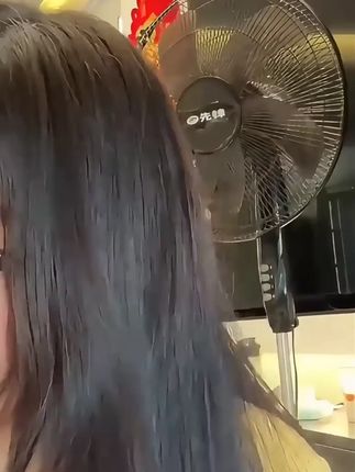 还得是这种魔力梳 太适合我这种头发贴头皮的了#魔力梳 #梳子推荐 #梳子分享 #蓬松梳子推荐