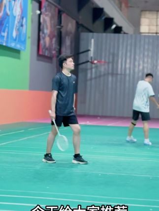川崎羽毛球拍 川崎小钢炮PRO,专为初学者打造的进阶款进攻羽毛球拍!#羽毛球拍 #羽毛球装备 #羽毛球拍推荐