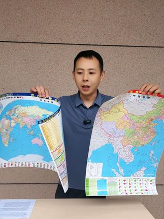 中国地理+世界地理套装 9.9两张学生版地理地图,升级加厚,防水撕不烂,地理知识丰富,学习地理好帮手。#地理 #地图 #中国地图 #世界地图