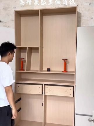 德力西高精度数显倾角仪 双侧带有激光,四面内置强力磁铁,360度任意测量,体积小、功能多,操作简单#倾角仪 #安装工 #装修 #测量 #实用工具