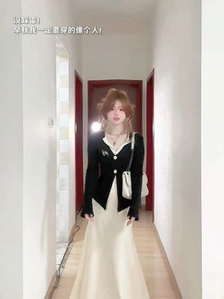秋日穿搭闭眼冲,韩系假两件针织套装,优雅显瘦一整个爱住! #小个子显高显瘦穿搭 #韩系穿搭 #精致优雅 #气质女神 #高级感穿搭