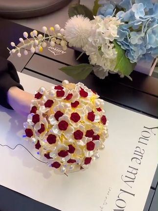 马上情人节了! 快给心爱的人做一束永不凋零的玫瑰花吧!玫瑰永不凋零,我对你的爱意永远热烈~#手工diy #七夕 #七夕礼物 #玫瑰 #永不凋零的玫瑰