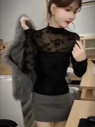 2025春秋爆款!女生半高领植绒碎花蕾丝显瘦打底衫 #女士蕾丝衫 #显瘦打底衫 #植绒蕾丝衫 #半高领打底衫 #春秋内搭