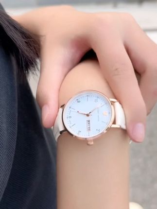 迪士尼学生女士手表女爆款2025新款初高中生儿童生日礼物琥珀 限时特惠!少女心爆棚的学生石英手表推荐#学生手表推荐 #高颜值手表推荐 #学生手表女 #好物推荐🔥 #好物分享🔥