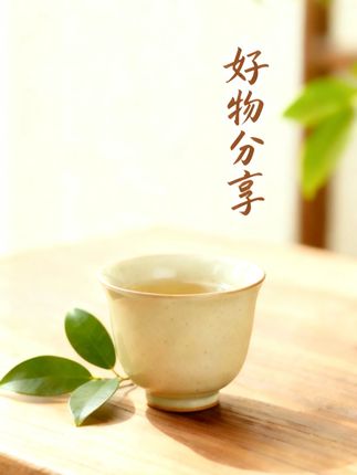 老板秘书在工地意外遇见老板的青梅竹马,凭借玉佩相认,最后两人终成眷属,让我们祝福#剧情 #剧情反转 #青梅竹马 #情感