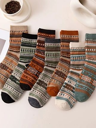 #袜子 【五双装】中筒袜秋冬保暖复古民族风亲肤吸汗透气条纹菱形长袜子#男士神仙单品 #秋日鞋包氛围感拿捏了 #无限回购的宝藏单品 #在抖音入手的好东西 @DOU+小助手 @DOU+上热门