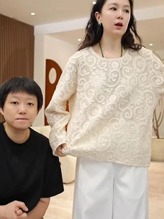 加莉精选【温柔与精致】法式重工钩花上衣 #精致与温柔 #若隐若现 #精致女人 #女人一定要活成自己喜欢的样子