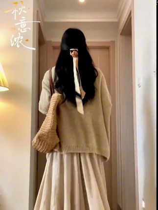 秋天都去穿这个套装,真的太好看了太显瘦了 #微胖女生 #显瘦穿搭 #这么穿显瘦20斤 #秋季穿搭