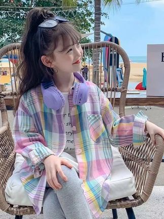 居然这么便宜的价格给女儿买了一件多巴胺配色的薄款小衬衫!哇塞,巨洋气巨显白!#夏季穿搭  #甜美穿搭  #女童穿搭  #女童衬衫  #多巴胺女孩穿搭