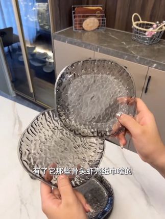 不仅可以是吐骨碟 平常还可以拿来装个水果和零食 #吐骨碟 #厨房好物 #超便宜超划算